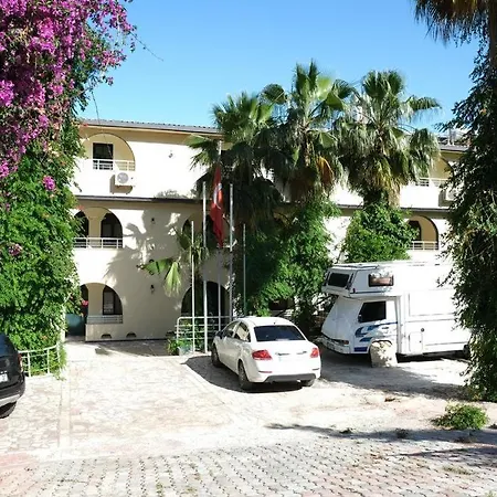 Sesra Garden Hotel 酒店 3*