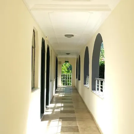 Sesra Garden Hotel 3* 安塔利亚