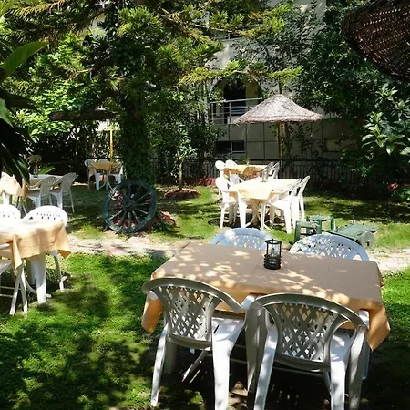 Sesra Garden Hotel